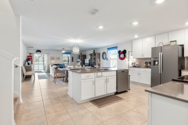Building Photo - 4382 Finch Ln