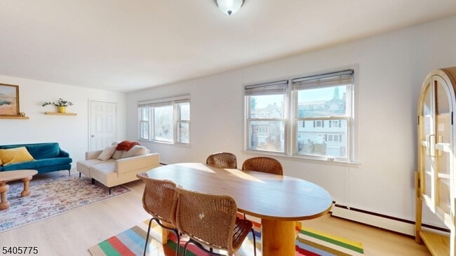 Building Photo - 121 3rd St