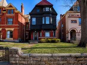 Building Photo - 1223 S 2nd St