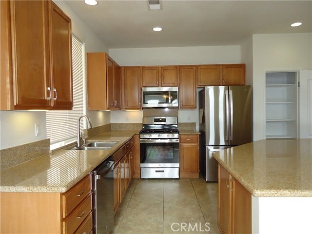 Building Photo - 65439 Via Del Sol