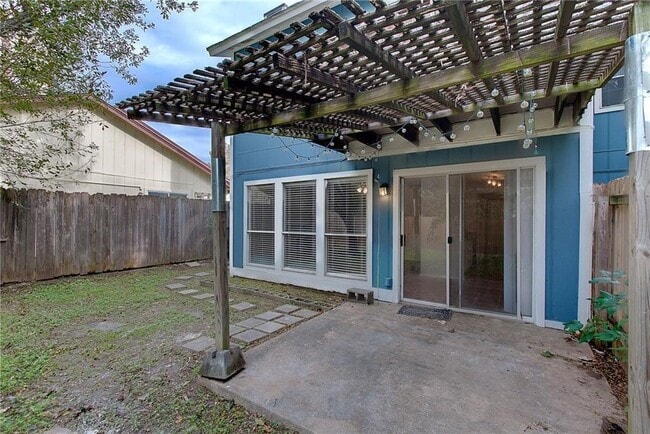 Building Photo - 12216 Tyson Cove