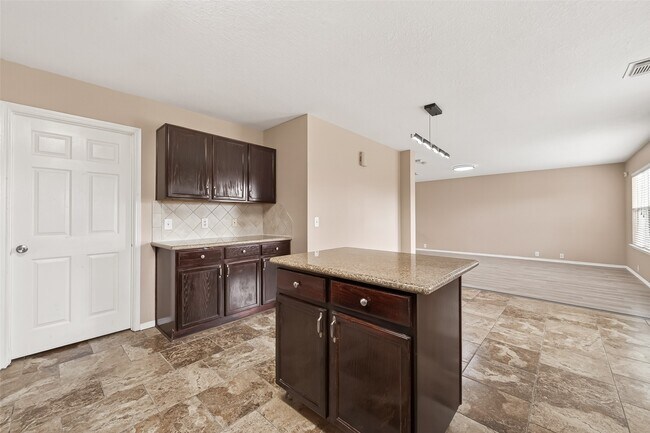 Building Photo - 15007 Sugar Sands Dr