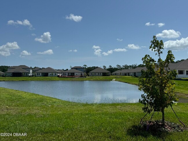 Building Photo - 2005 Divot Dr