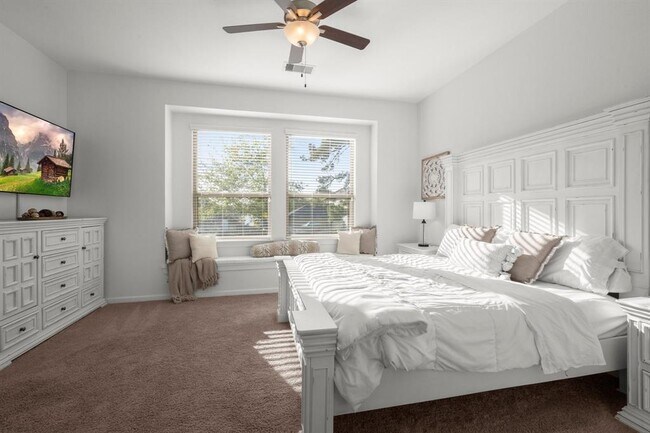 Building Photo - 9871 Twin Shores Dr