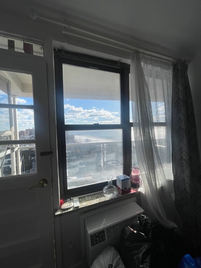 Building Photo - 40 Brighton 1st Rd