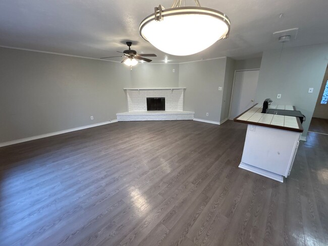 Building Photo - A hassle-free lifestyle