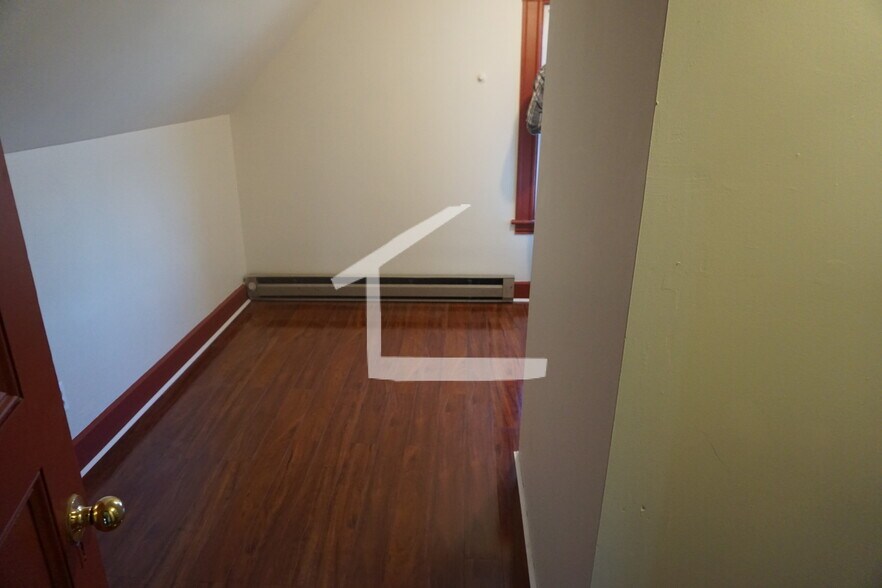 Building Photo - 62 Litchfield St