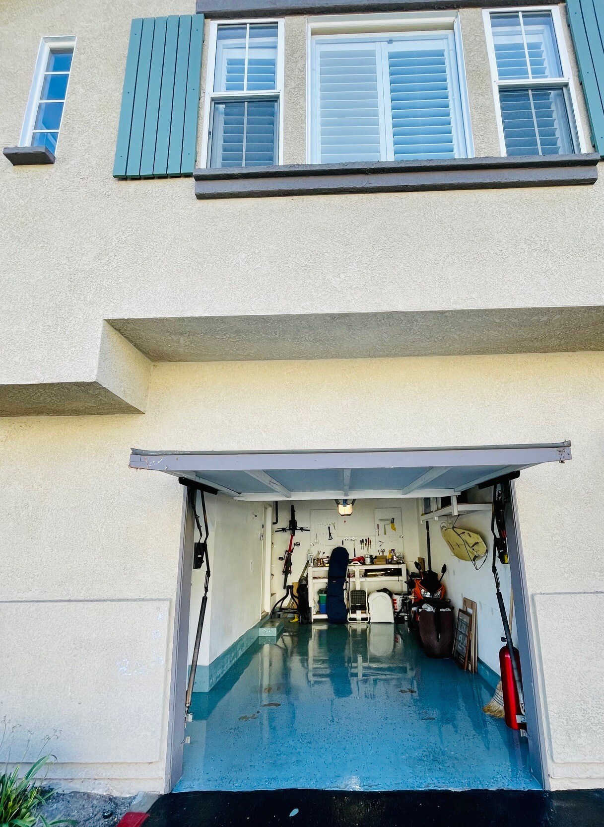 Building Photo - 40 Mesquite