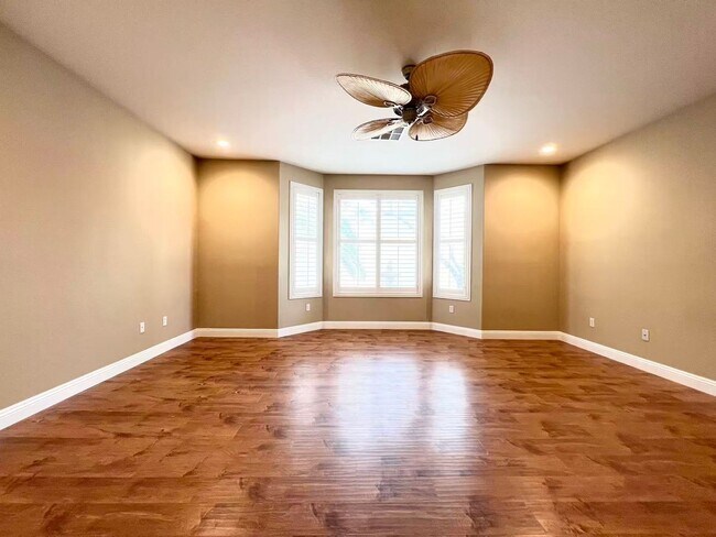 Building Photo - Welcome to the gorgeous home in Rhode Ranch