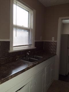 Building Photo - 305 First St