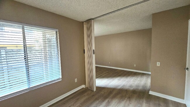 Building Photo - 7934 Mission Center Ct