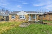 Building Photo - Adorable 3-Bedroom Home on the East Side, Available NOW!