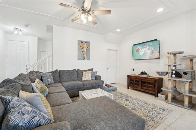 Building Photo - 6324 Camino Dr