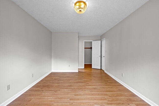 Building Photo - 3 Bedroom Ranch In Starr's Mill on Quiet Street!