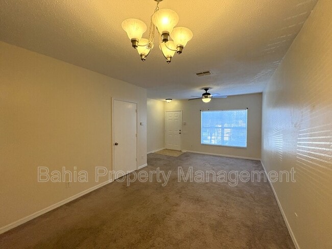 Building Photo - 5528 Carrollwood Key Dr