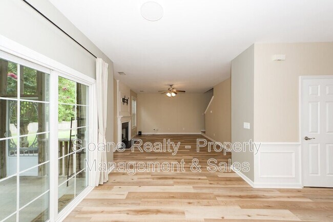 Building Photo - 112 Tanglewood Cir