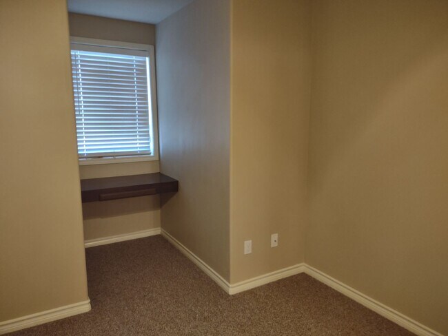 Building Photo - Prestigious 3/3/2 Home in Lubbock Cooper School District.