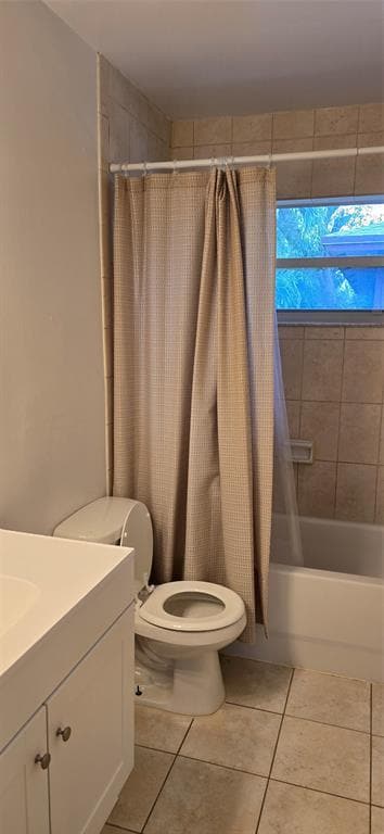 BATHROOM - 2120 SW 18th Ave