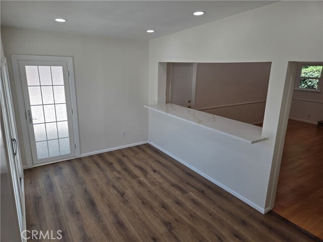 Building Photo - 14001 Dunrobin Ave