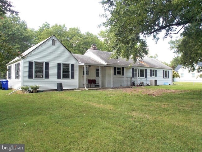 Building Photo - 6409 Higham Dr
