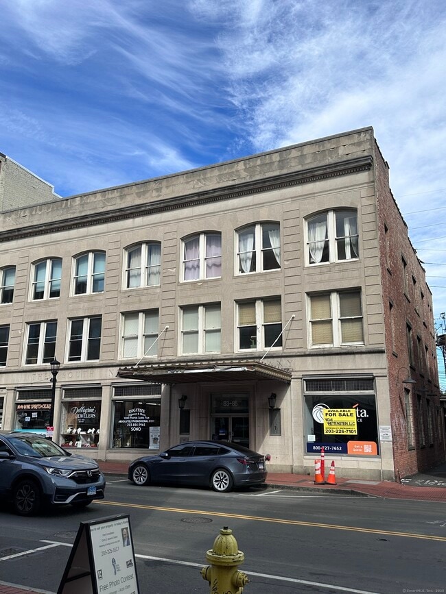 Building Photo - 83 Washington St