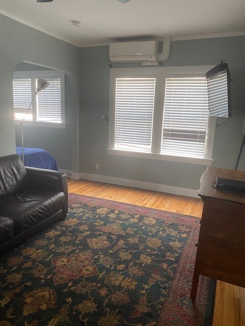 Building Photo - 737 N Alfred St