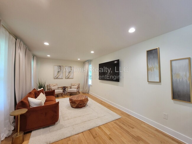 Building Photo - 2376 Spring Creek Rd