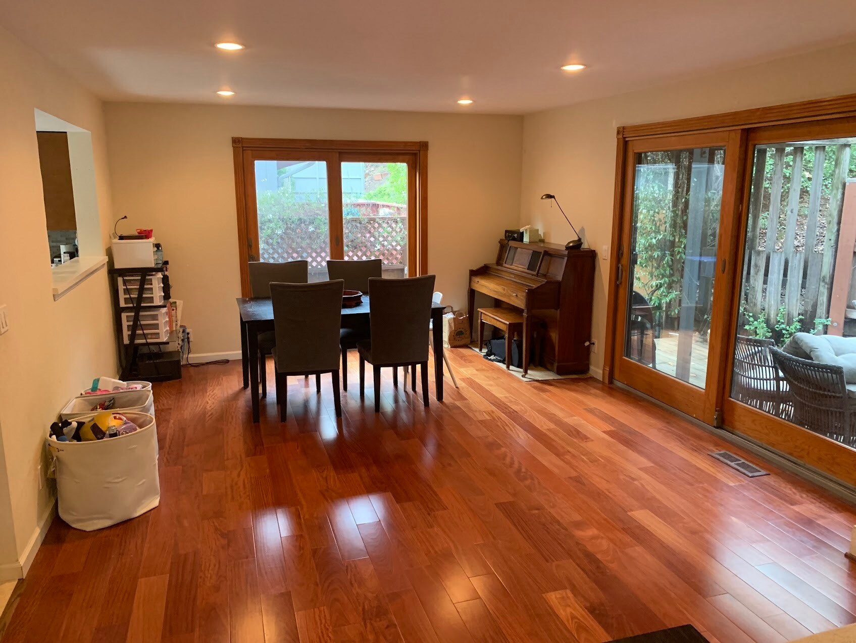 Building Photo - 2 Sheldrake Ct