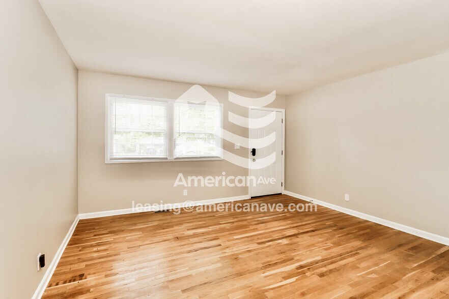 Building Photo - 3505 Bonaventure Blvd
