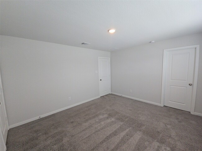 Building Photo - 9227 Dearborn Knoll Dr