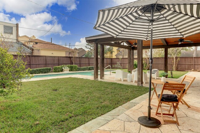 Building Photo - 4135 Breakwood Dr