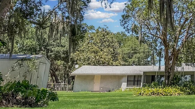 Building Photo - 3895 Conine Dr E