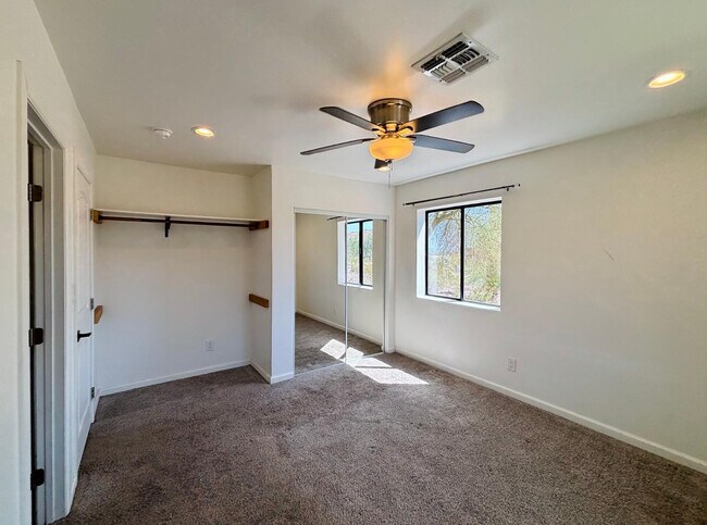 Building Photo - 1750 W Pearce Rd