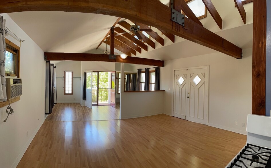 Main Room - 5257 Sylmar Ave