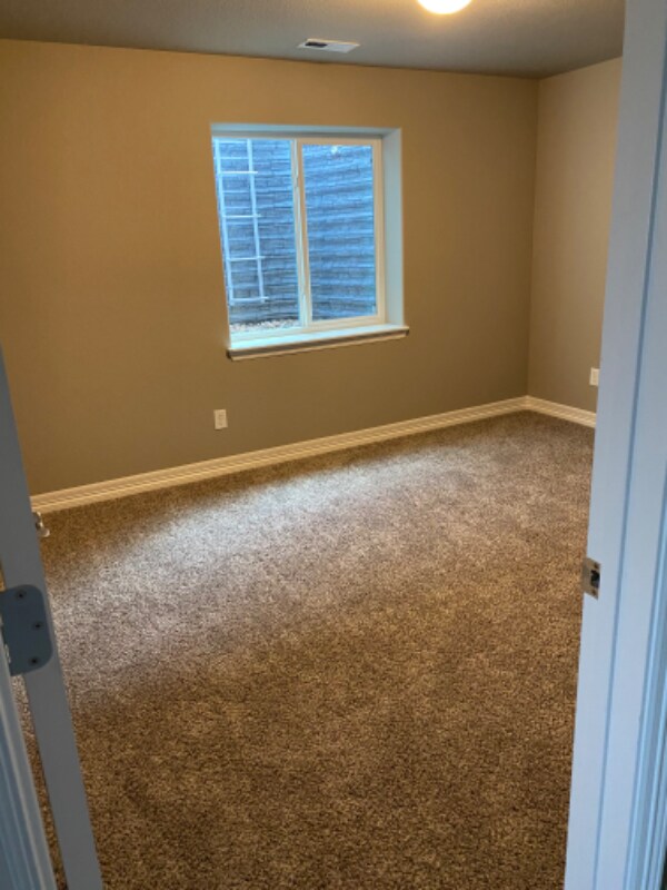 Building Photo - 5383 Homeward Dr