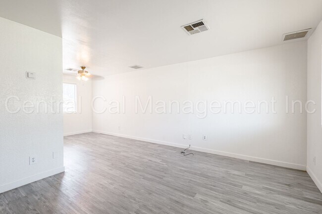 Building Photo - 707 Washington Ave