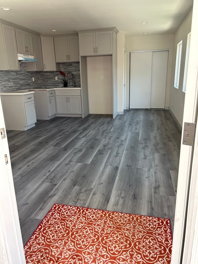 Building Photo - 10820 Croesus Ave