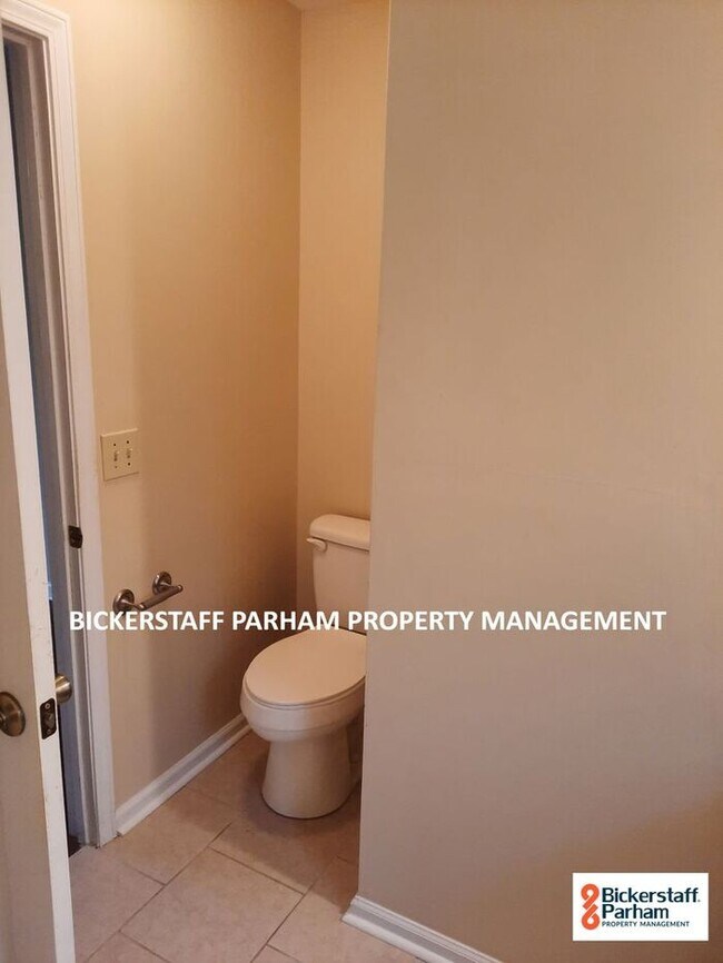 Building Photo - Located in Cusseta!