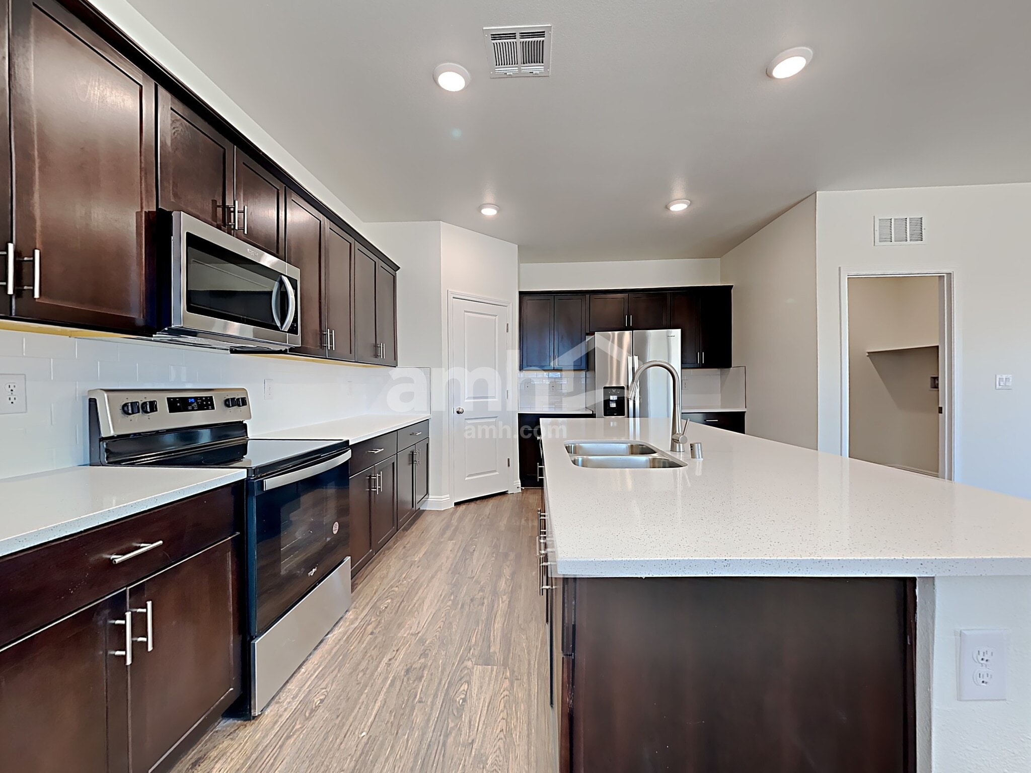 Building Photo - 5624 Blue Wonder St