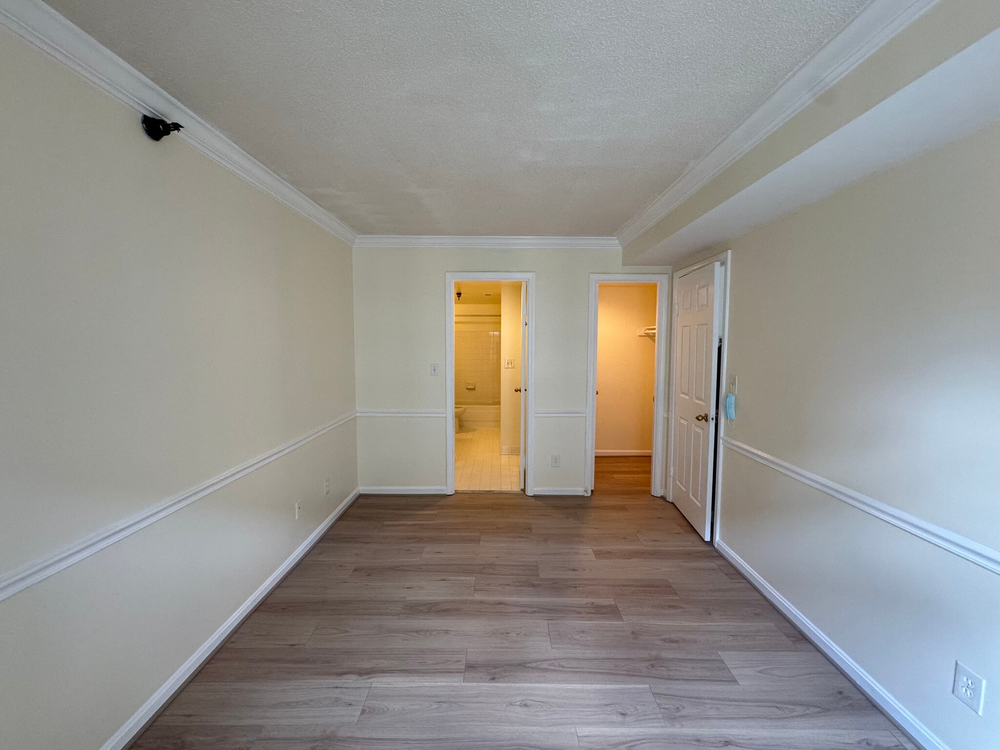 Bedroom #1 - 2400 Clarendon Blvd