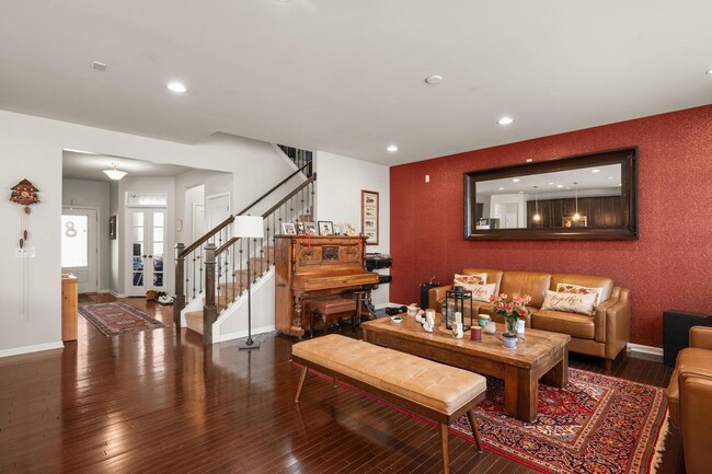 Building Photo - 3720 Honey Locust Dr