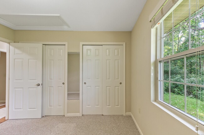 Building Photo - N7439 Mariner Hills Cir