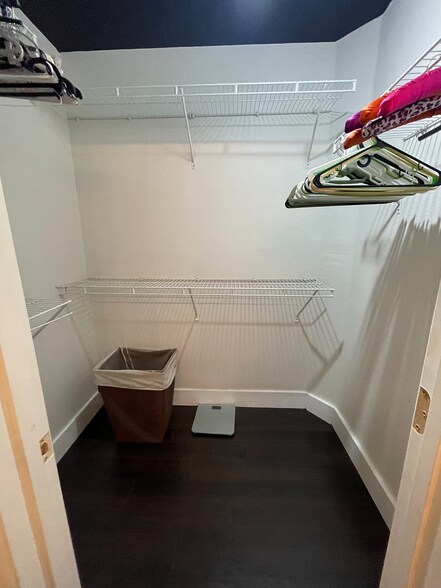 Building Photo - 329 Fountain Crossing Ln