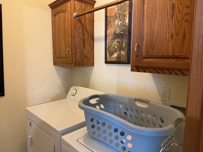 On 2 Bedroom / Washer & Dryer in the Unit - 2318 E 8th St