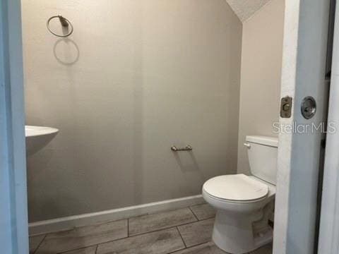 Building Photo - 9360 Tecumseh Dr