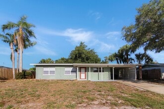 Building Photo - 1612 Larchwood Dr