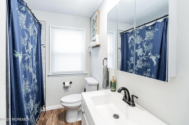 Building Photo - 329 Briggs Ave