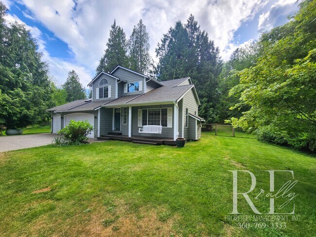 Building Photo - Forest-Edged Retreat with Pasture Access –...