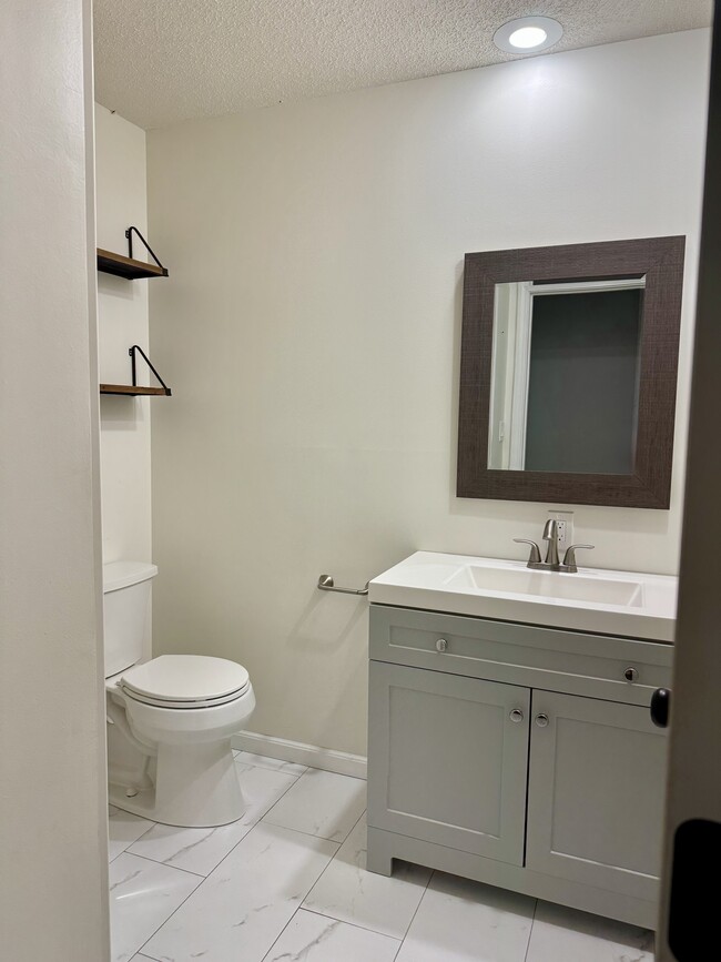 Building Photo - 310 Paoli Trce