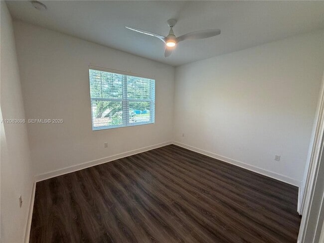 Building Photo - 2370 SW 18th Ave